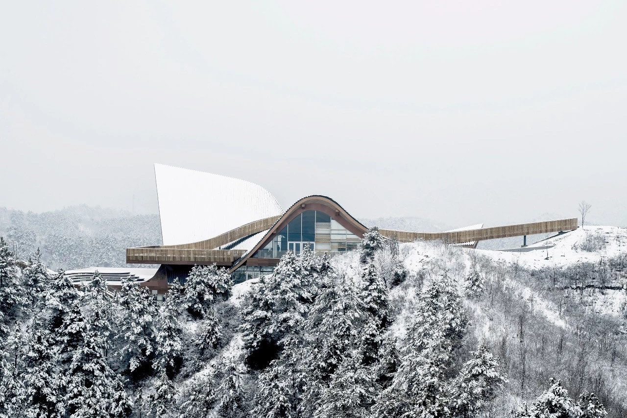 Художественная галерея Hilltop Gallery
