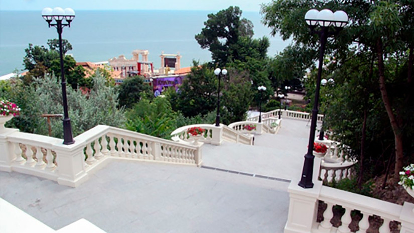 Отделочные работы и реконструкция лестницы в Аркадии