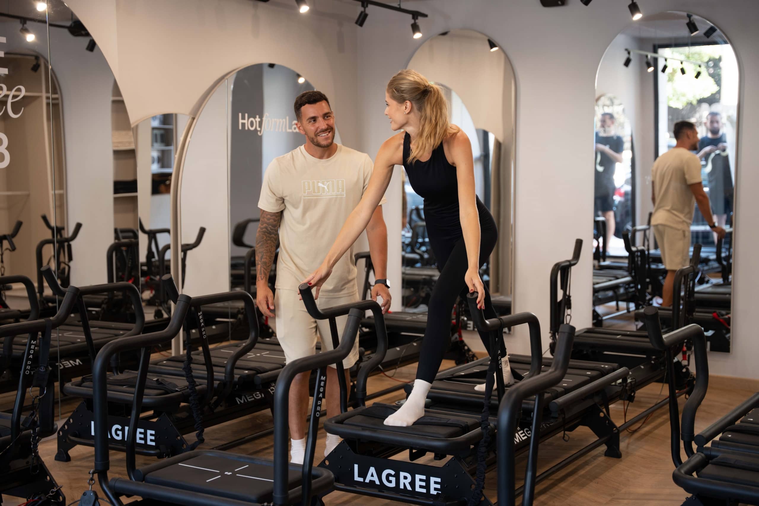 Тренировка Lagree на Megaformer в студии HotForm Lab