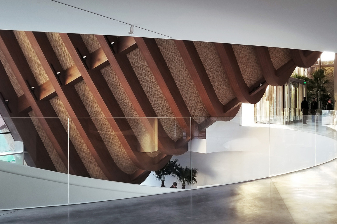 Художественная галерея Hilltop Gallery