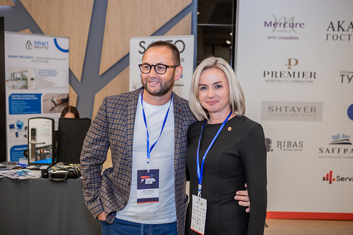 СЕО компании Civilly Олег Челпан и президент Ассоциации отелей и курортов Украины Ирина Седлецкая
