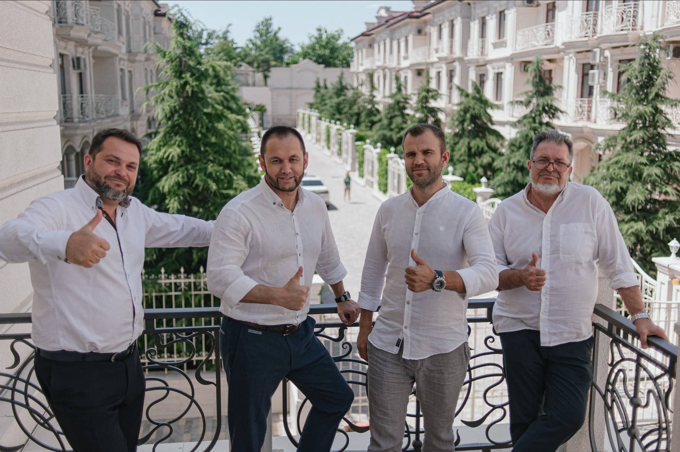 Команда CIVILLY - проєктування і будівництво готелів, гостиниць, глемпінгів